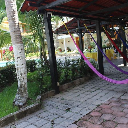Hotel Plaza Palenque Exterior photo