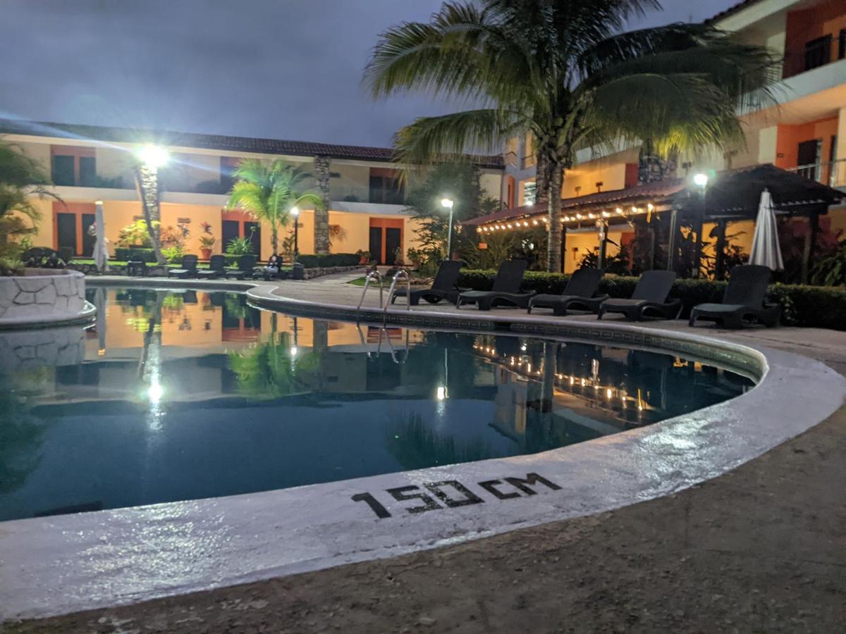 Hotel Plaza Palenque Exterior photo