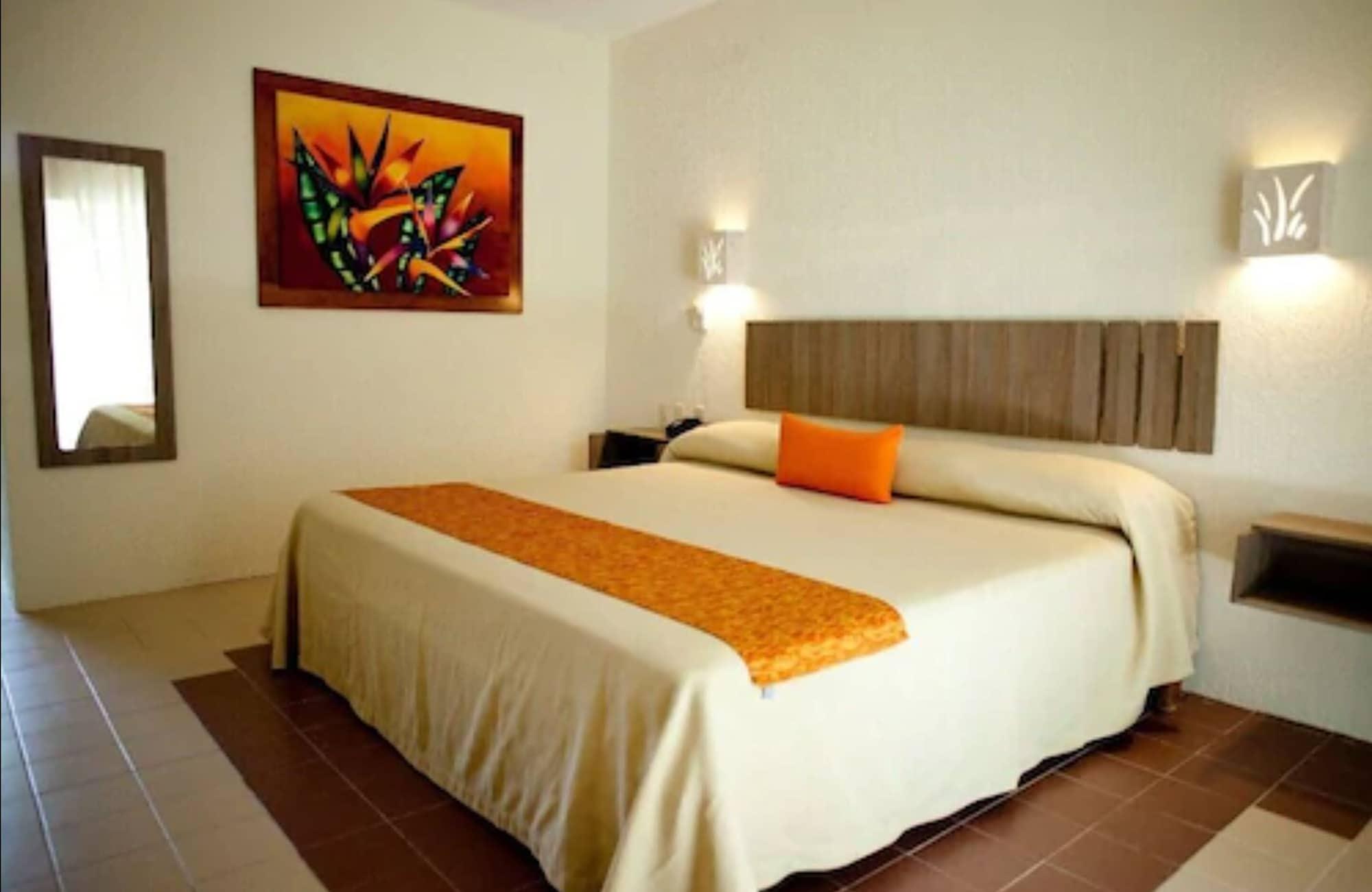 Hotel Plaza Palenque Exterior photo