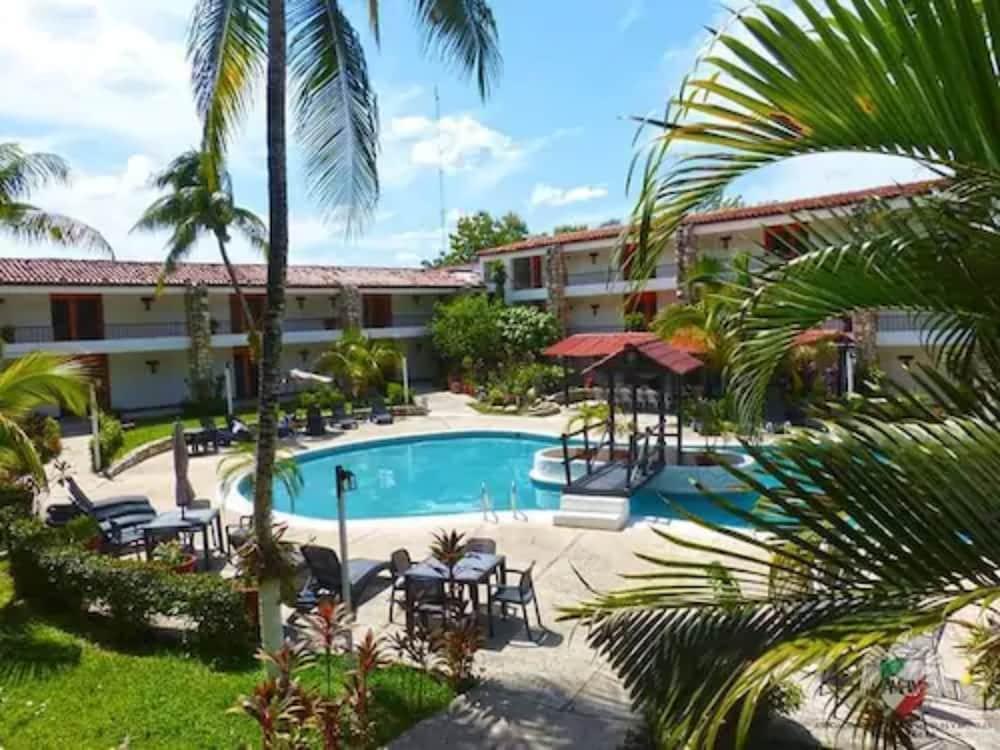 Hotel Plaza Palenque Exterior photo