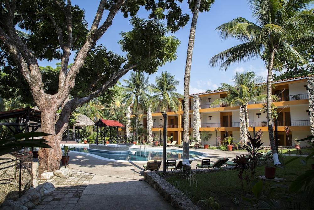 Hotel Plaza Palenque Exterior photo