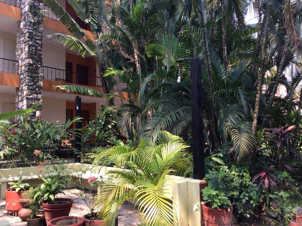 Hotel Plaza Palenque Exterior photo