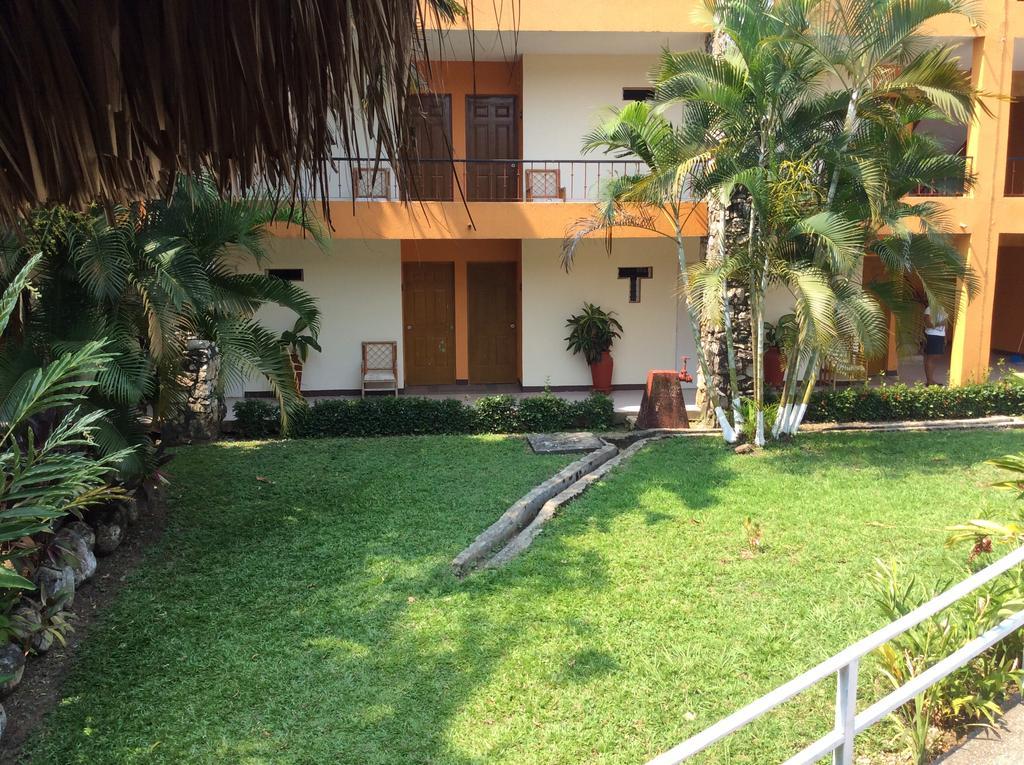 Hotel Plaza Palenque Exterior photo